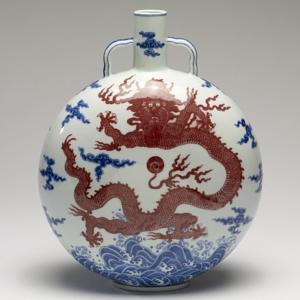 Chinese_-_Flask_-_Walters_491632_(square)